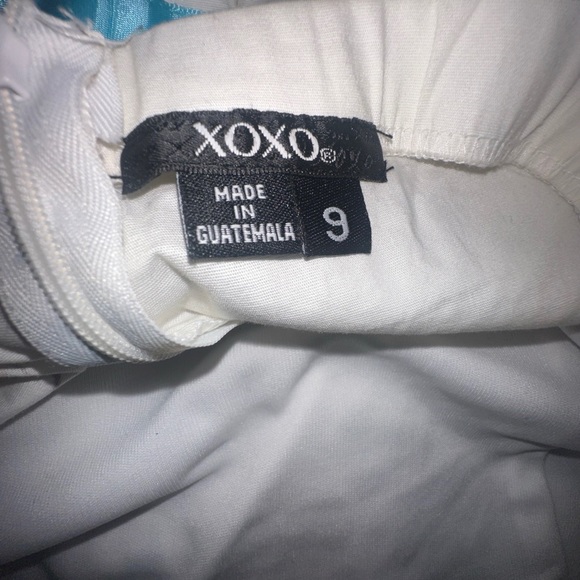 Womens/Juniors size 9 XOXO strapless dress, so pretty, timelessly beautiful - Picture 5 of 5
